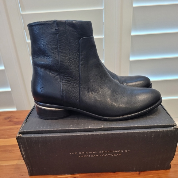 frye charlie seam boot